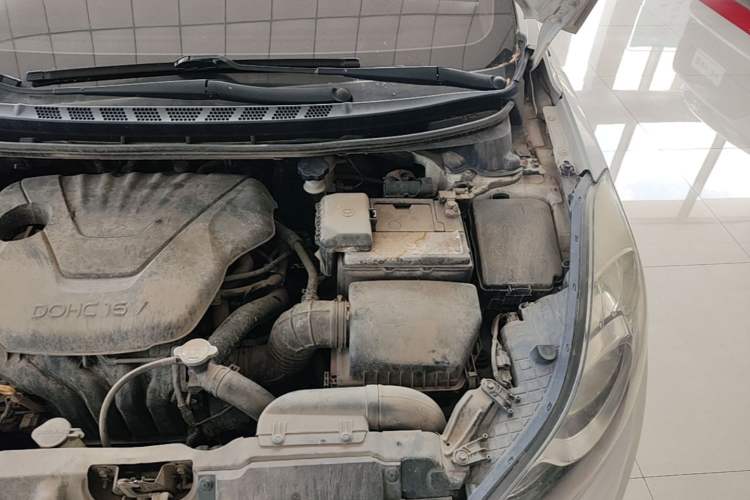Used Hyundai Elantra (5th Generation / Langdong) 2012 1.6L Manual Leading Model Engine Bay Left