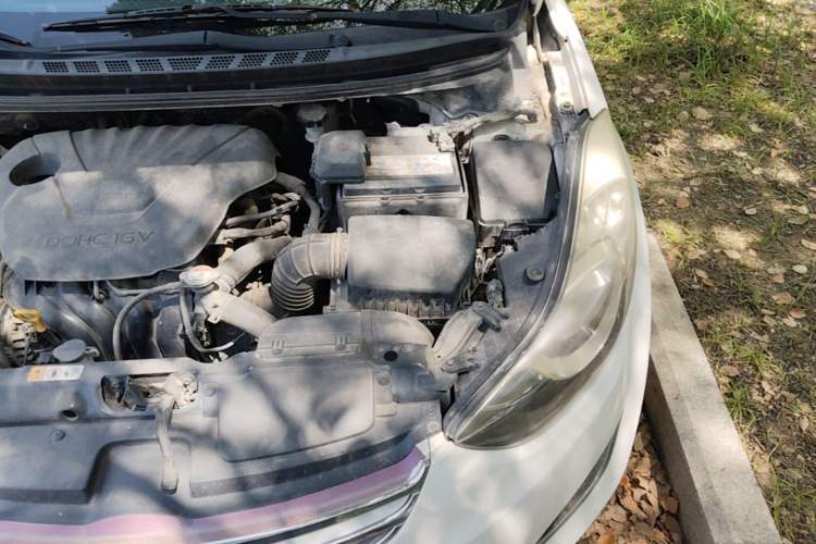 Used Hyundai Elantra (5th Generation / Langdong) 2012 1.6L Manual Leading Model Engine Bay Left