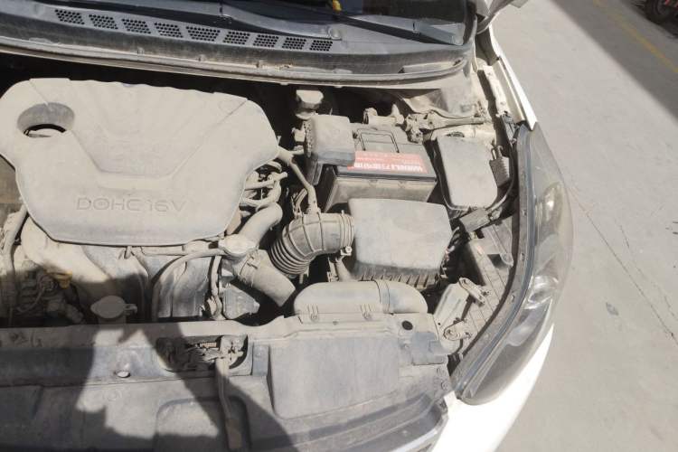 Used Hyundai Elantra (5th Generation / Langdong) 2012 1.6L Automatic Fashion Edition Engine Bay Left