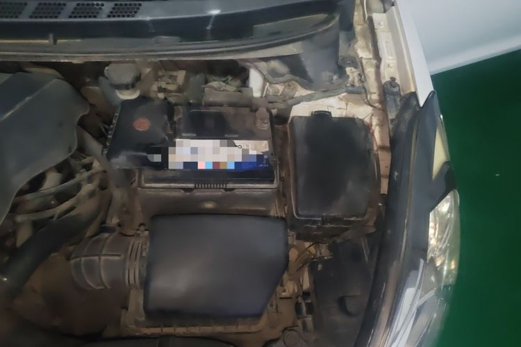 Used Hyundai Elantra (5th Generation / Langdong) 2012 1.6L Automatic Prestige Model Engine Bay Left