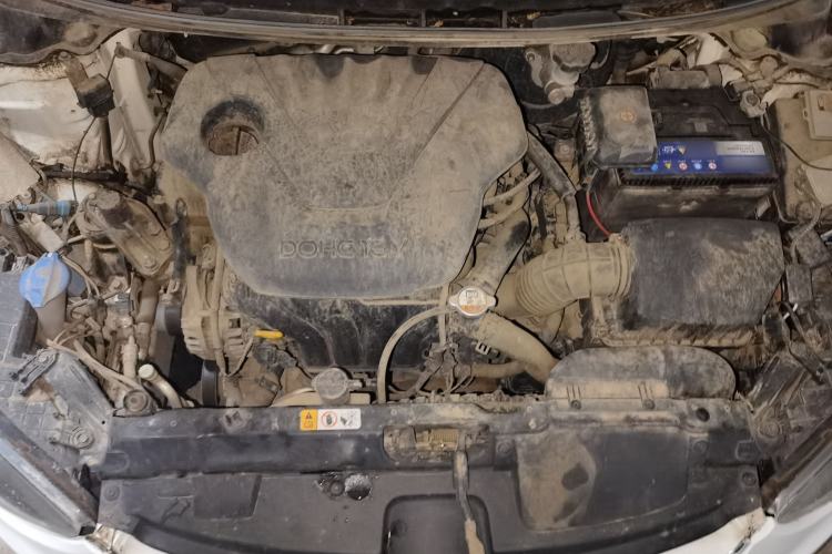 Used Hyundai Elantra (5th Generation / Langdong) 2012 1.6L Automatic Leading Model Engine Bay