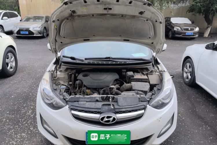 Used Hyundai Elantra (5th Generation / Langdong) 2012 1.6L Manual Leading Model Engine Bay