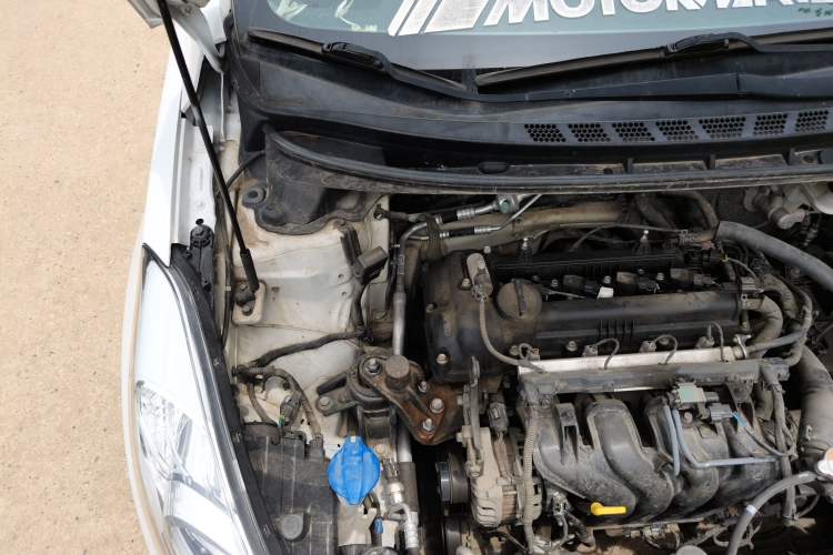 Used Hyundai Elantra (5th Generation / Langdong) 2012 1.6L Manual Leading Model Engine Bay Right