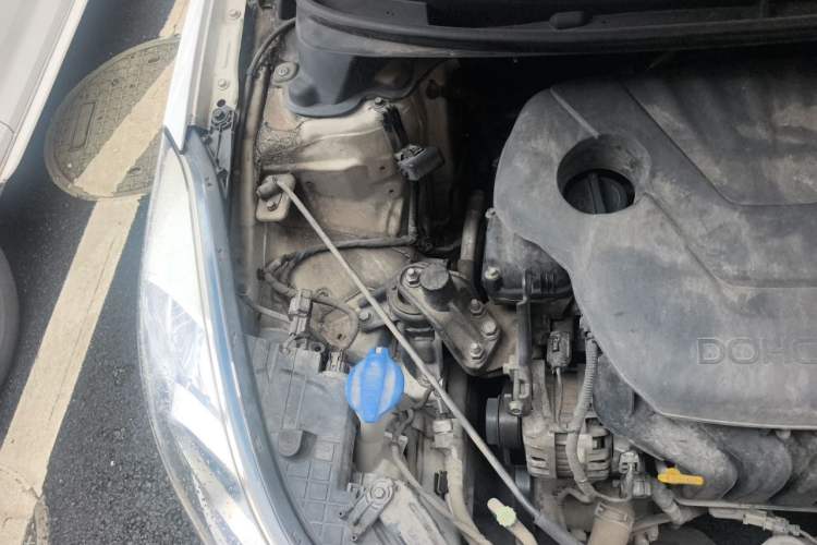 Used Hyundai Elantra (5th Generation / Langdong) 2012 1.6L Automatic Leading Model Engine Bay Right