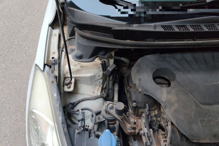 Used Hyundai Elantra (5th Generation / Langdong) 2012 1.6L Automatic Fashion Edition Engine Bay Right