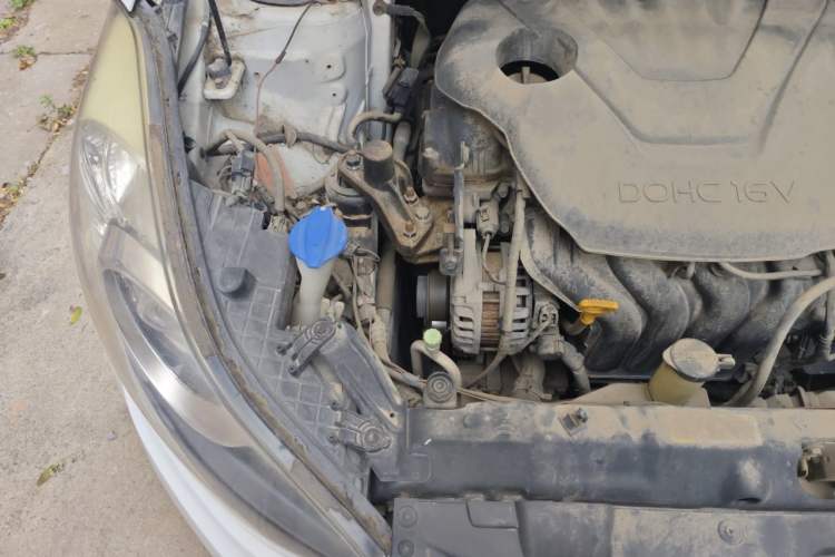 Used Hyundai Elantra (5th Generation / Langdong) 2012 1.6L Manual Leading Model Engine Bay Right
