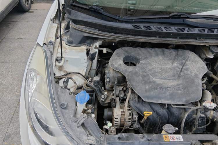 Used Hyundai Elantra (5th Generation / Langdong) 2012 1.6L Manual Leading Model Engine Bay Right