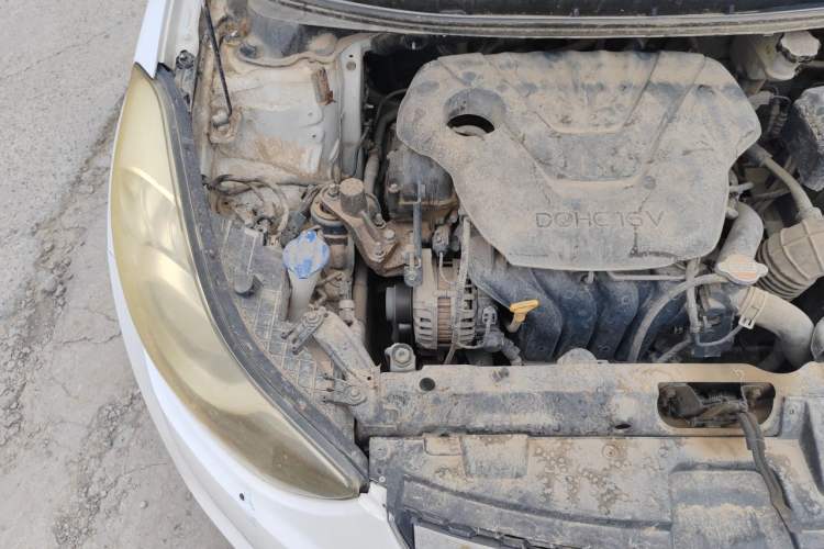 Used Hyundai Elantra (5th Generation / Langdong) 2012 1.6L Manual Leading Model Engine Bay Right