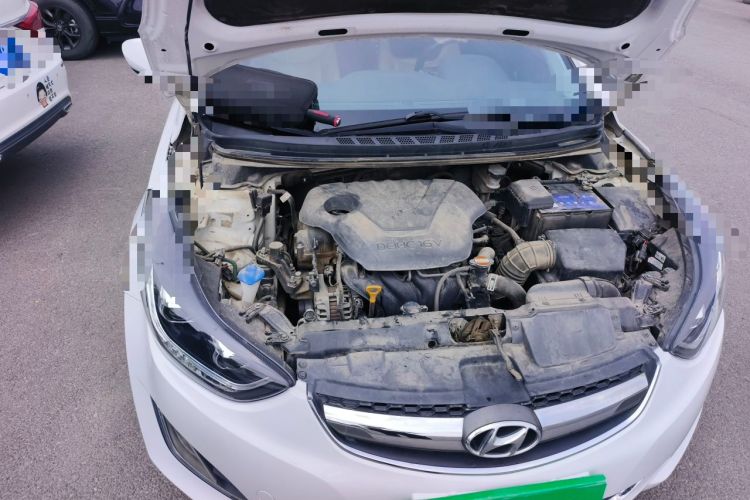 Used Hyundai Elantra (5th Generation / Langdong) 2012 1.6L Automatic Fashion Edition Engine Bay Right