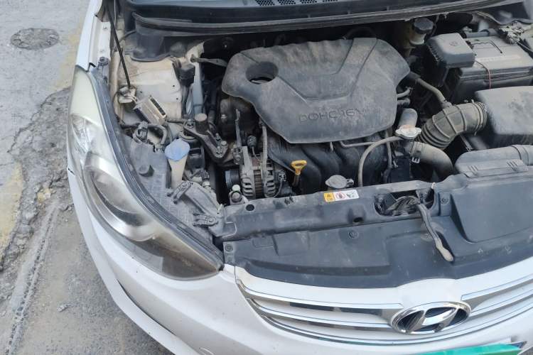 Used Hyundai Elantra (5th Generation / Langdong) 2012 1.6L Automatic Leading Model Engine Bay Right
