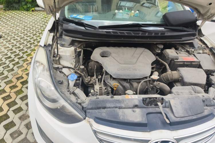 Used Hyundai Elantra (5th Generation / Langdong) 2012 1.6L Manual Leading Model Engine Bay Right
