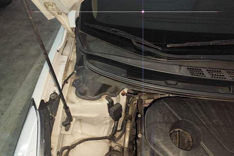 Used Hyundai Elantra (5th Generation / Langdong) 2012 1.6L Automatic Fashion Edition Engine Bay Right