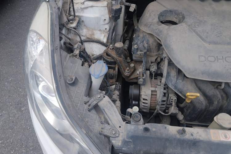 Used Hyundai Elantra (5th Generation / Langdong) 2012 1.6L Manual Fashion Edition Engine Bay Right