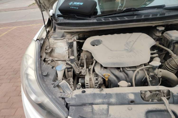Used Hyundai Elantra (5th Generation / Langdong) 2012 1.6L Manual Leading Model Engine Bay Right