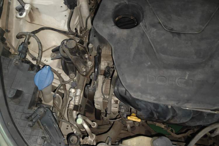Used Hyundai Elantra (5th Generation / Langdong) 2012 1.6L Automatic Prestige Model Engine Bay Right