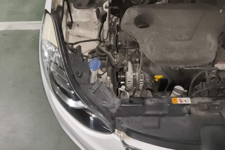 Used Hyundai Elantra (5th Generation / Langdong) 2012 1.6L Manual Leading Model Engine Bay Right