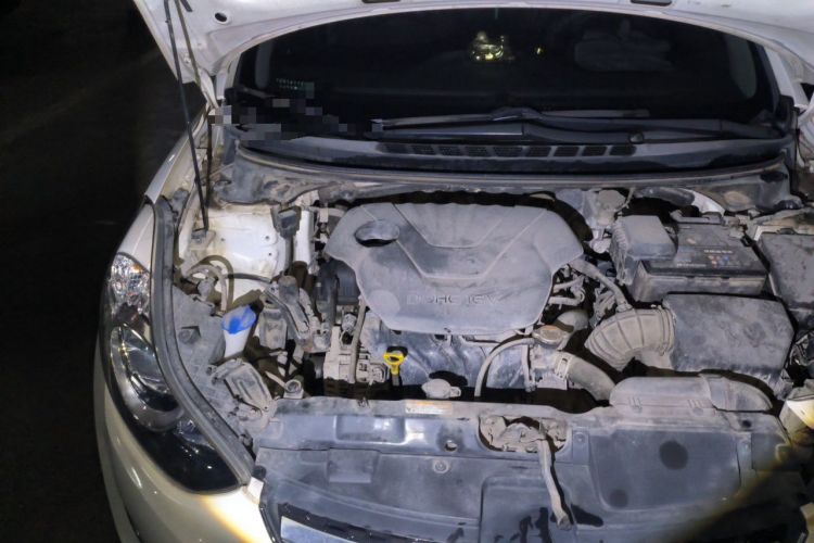 Used Hyundai Elantra (5th Generation / Langdong) 2012 1.6L Automatic Fashion Edition Engine Bay Right