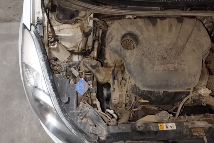 Used Hyundai Elantra (5th Generation / Langdong) 2012 1.6L Automatic Leading Model Engine Bay Right