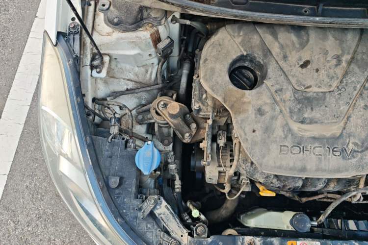 Used Hyundai Elantra (5th Generation / Langdong) 2012 1.6L Manual Leading Model Engine Bay Right