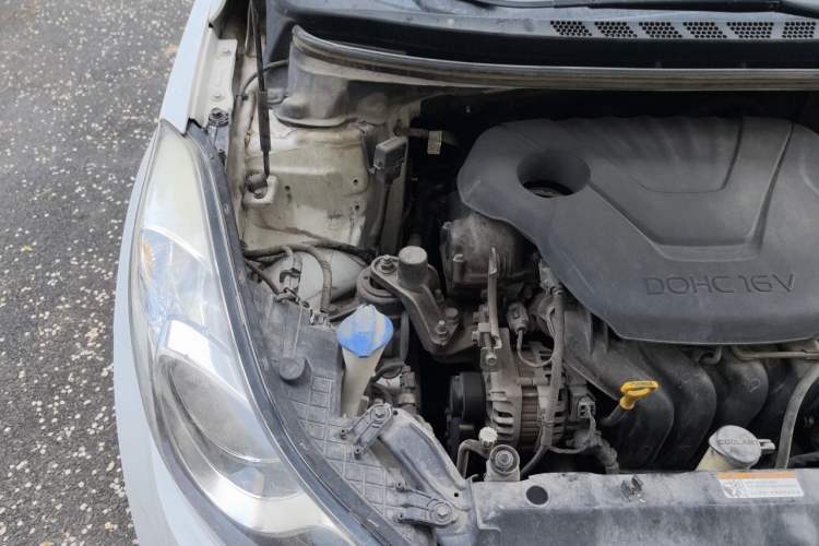 Used Hyundai Elantra (5th Generation / Langdong) 2012 1.6L Manual Leading Model Engine Bay Right