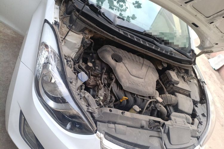 Used Hyundai Elantra (5th Generation / Langdong) 2012 1.6L Automatic Leading Model Engine Bay Right