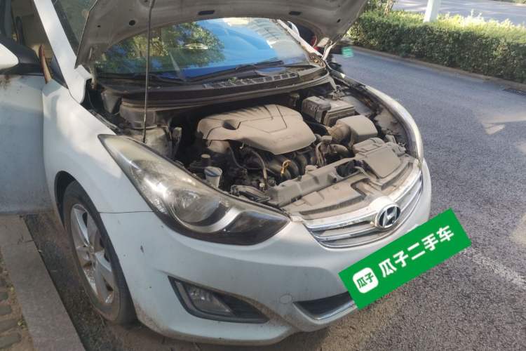 Used Hyundai Elantra (5th Generation / Langdong) 2012 1.6L Automatic Prestige Model Engine Bay Right