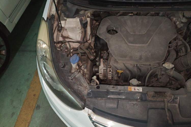 Used Hyundai Elantra (5th Generation / Langdong) 2012 1.6L Automatic Fashion Edition Engine Bay Right