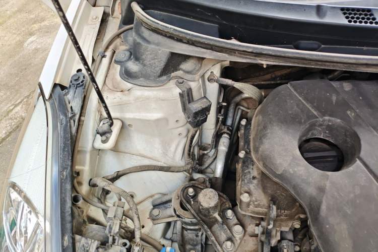 Used Hyundai Elantra (5th Generation / Langdong) 2012 1.6L Manual Leading Model Engine Bay Right