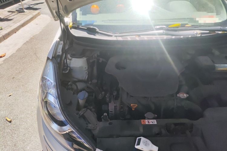 Used Hyundai Elantra (5th Generation / Langdong) 2012 1.6L Manual Fashion Edition Engine Bay Right