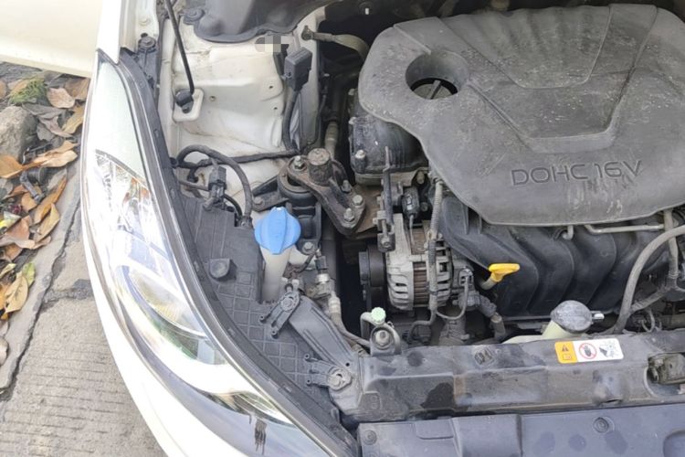 Used Hyundai Elantra (5th Generation / Langdong) 2012 1.6L Manual Leading Model Engine Bay Right