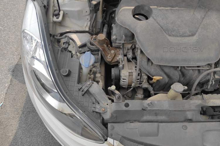 Used Hyundai Elantra (5th Generation / Langdong) 2012 1.6L Automatic Leading Model Engine Bay Right