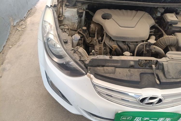 Used Hyundai Elantra (5th Generation / Langdong) 2012 1.6L Automatic Fashion Edition Engine Bay Right