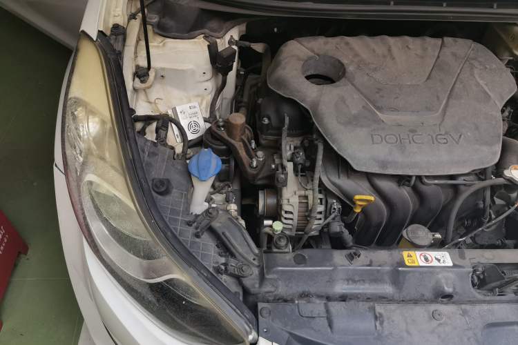 Used Hyundai Elantra (5th Generation / Langdong) 2012 1.6L Manual Leading Model Engine Bay Right