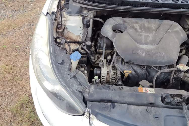 Used Hyundai Elantra (5th Generation / Langdong) 2012 1.6L Automatic Fashion Edition Engine Bay Right