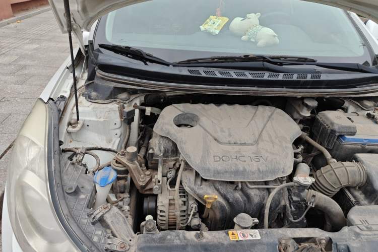 Used Hyundai Elantra (5th Generation / Langdong) 2012 1.6L Manual Leading Model Engine Bay Right