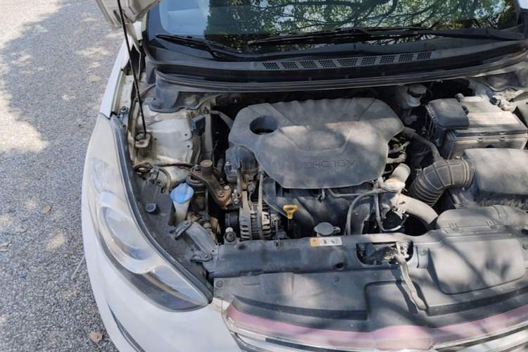 Used Hyundai Elantra (5th Generation / Langdong) 2012 1.6L Manual Leading Model Engine Bay Right