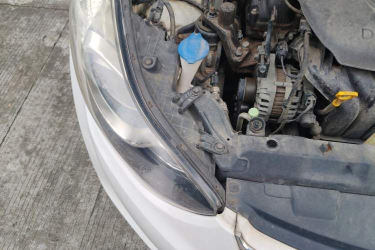 Used Hyundai Elantra (5th Generation / Langdong) 2012 1.6L Manual Leading Model Engine Bay Right