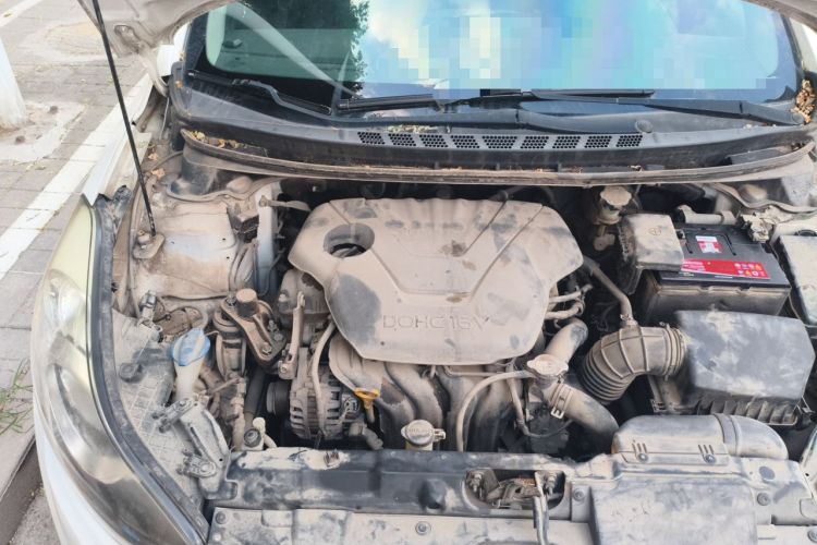 Used Hyundai Elantra (5th Generation / Langdong) 2012 1.6L Manual Leading Model Engine Bay Right