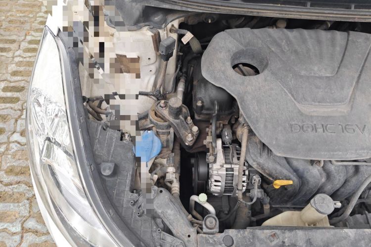 Used Hyundai Elantra (5th Generation / Langdong) 2012 1.6L Manual Leading Model Engine Bay Right
