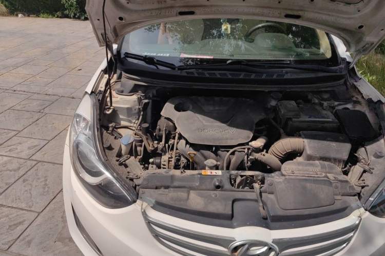 Used Hyundai Elantra (5th Generation / Langdong) 2012 1.6L Automatic Leading Model Engine Bay Right