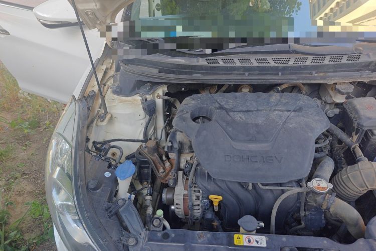 Used Hyundai Elantra (5th Generation / Langdong) 2012 1.6L Automatic Leading Model Engine Bay Right