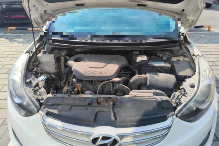 Used Hyundai Elantra (5th Generation / Langdong) 2012 1.6L Automatic Fashion Edition Engine Bay