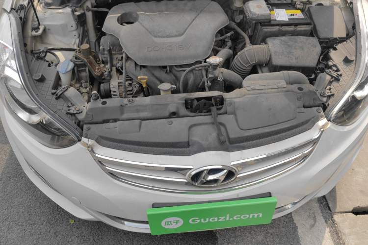 Used Hyundai Elantra (5th Generation / Langdong) 2012 1.6L Automatic Leading Model Engine Bay