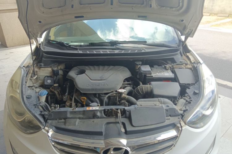 Used Hyundai Elantra (5th Generation / Langdong) 2012 1.6L Automatic Prestige Model Engine Bay