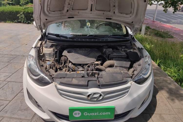 Used Hyundai Elantra (5th Generation / Langdong) 2012 1.6L Automatic Leading Model Engine Bay