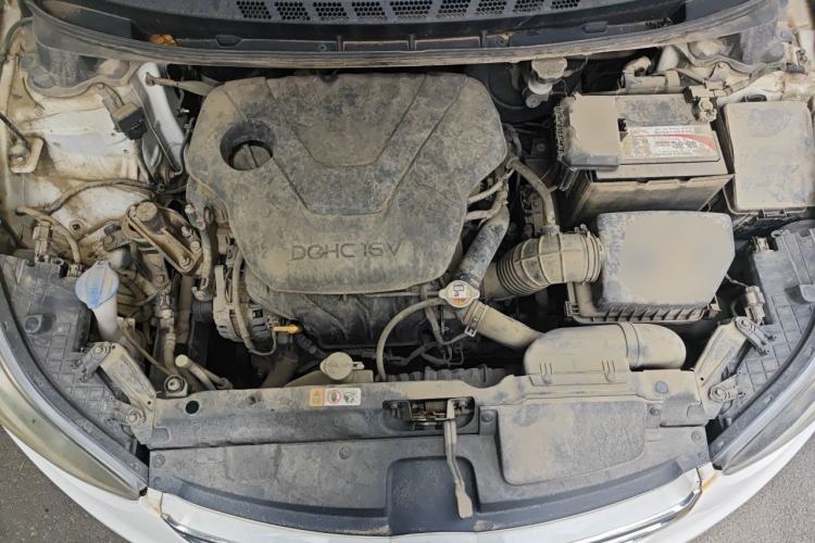 Used Hyundai Elantra (5th Generation / Langdong) 2012 1.6L Manual Leading Model Engine Bay