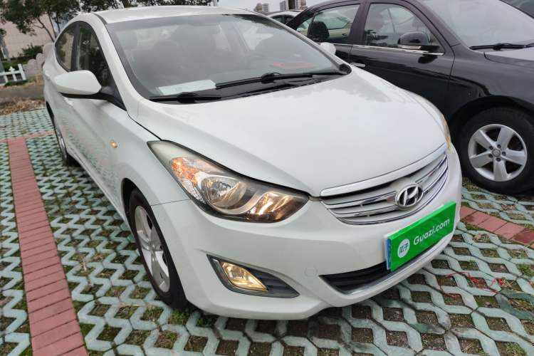 Used Hyundai Elantra (5th Generation / Langdong) 2012 1.6L Manual Fashion Edition Exterior 1