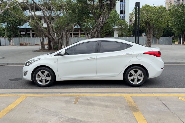 Used Hyundai Elantra (5th Generation / Langdong) 2012 1.6L Automatic Fashion Edition Exterior 2