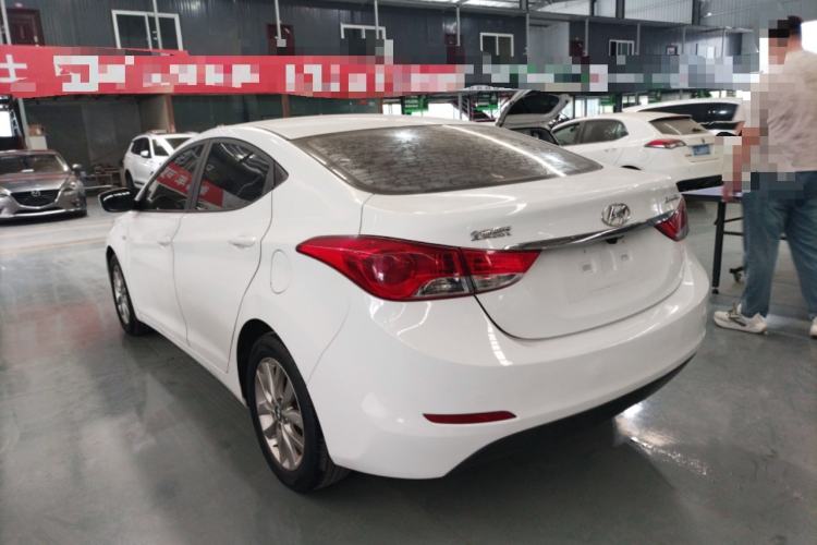 Used Hyundai Elantra (5th Generation / Langdong) 2012 1.6L Automatic Fashion Edition Exterior 2