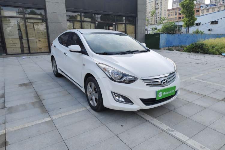 Used Hyundai Elantra (5th Generation / Langdong) 2012 1.6L Automatic Fashion Edition Exterior 2